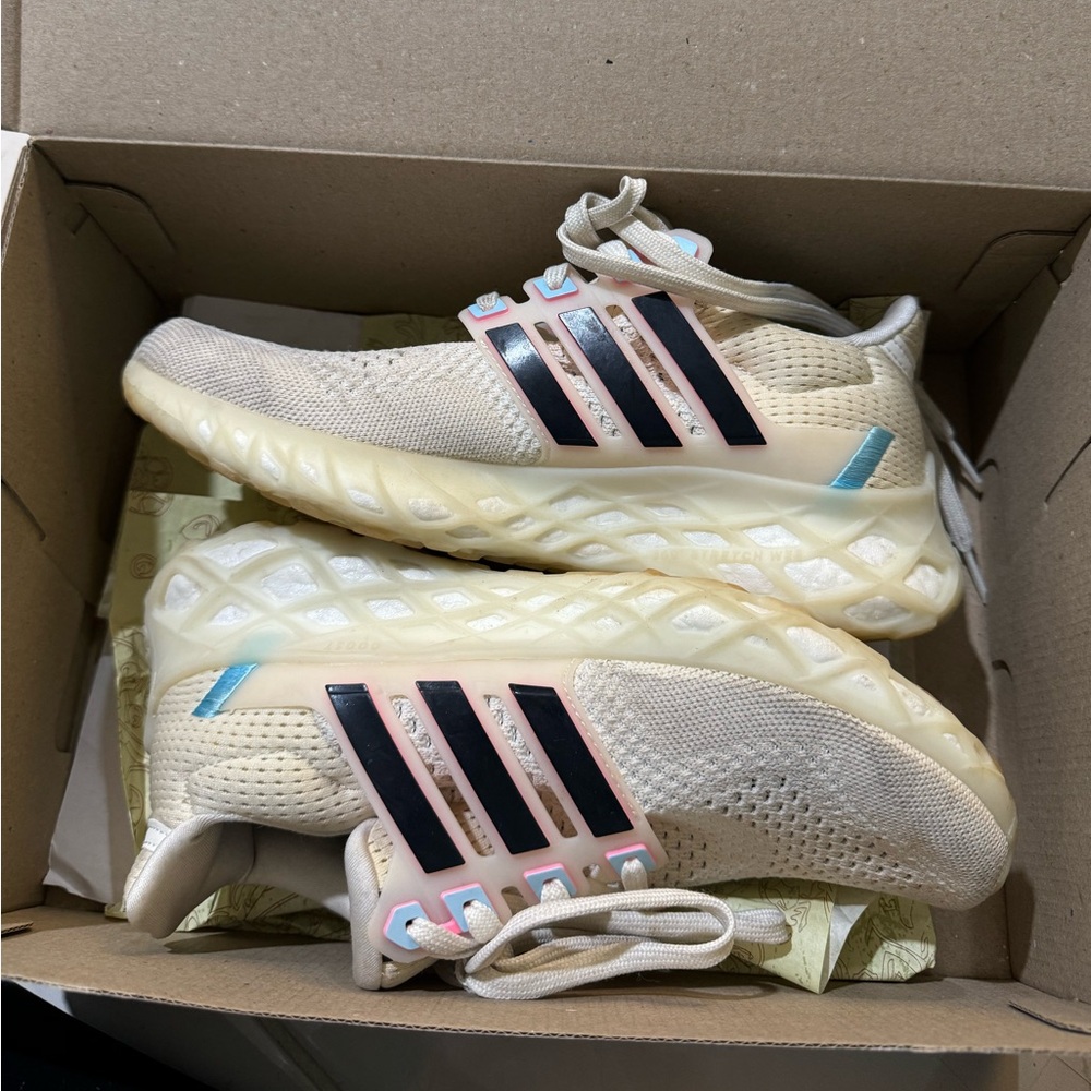 Women adidas shoe